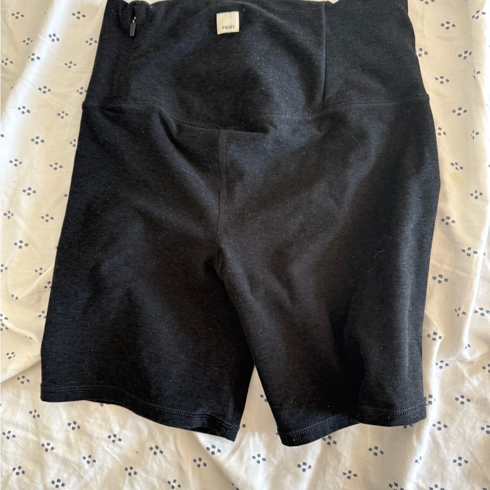 Vuori Black Athletic Men's Shorts